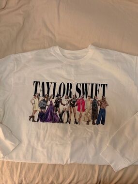 Taylor Swift Crew Neck